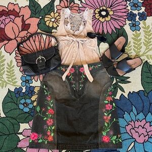 Apostrophe Floral Embroidered Denim Skirt